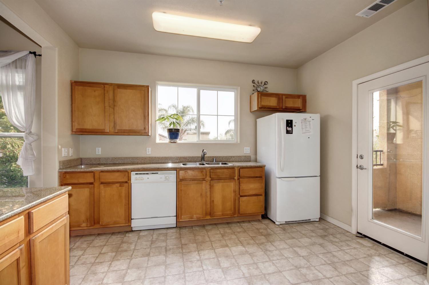 Sold, 2 Bedrooms, 2 Bathrooms, Condominium, No Sacto/Natomas/Del Paso Heights, 5350 Dunlay Dr #1114, Sacramento, CA 95835-1561, Beth Christensen, Dunnigan Realtors, Top Agent