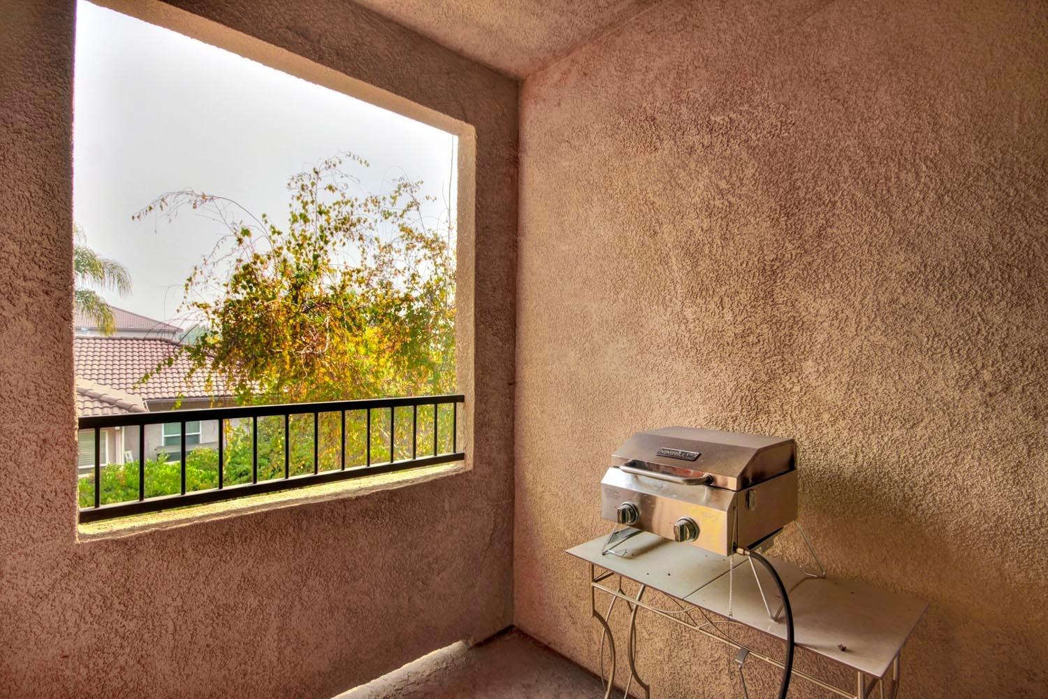 Sold, 2 Bedrooms, 2 Bathrooms, Condominium, No Sacto/Natomas/Del Paso Heights, 5350 Dunlay Dr #1114, Sacramento, CA 95835-1561, Beth Christensen, Dunnigan Realtors, Top Agent