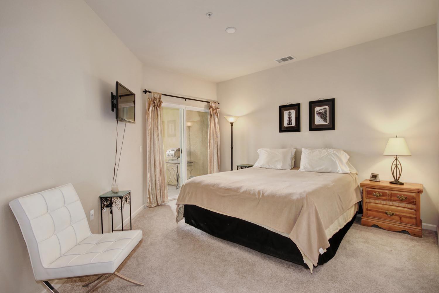 Sold, 2 Bedrooms, 2 Bathrooms, Condominium, No Sacto/Natomas/Del Paso Heights, 5350 Dunlay Dr #1114, Sacramento, CA 95835-1561, Beth Christensen, Dunnigan Realtors, Top Agent