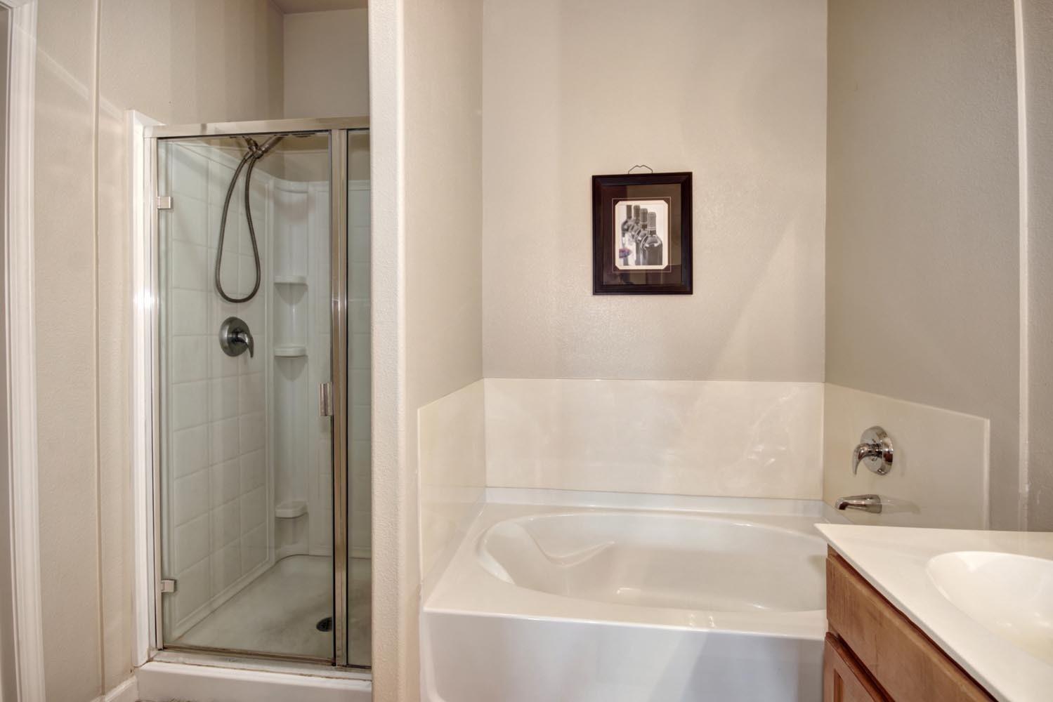 Sold, 2 Bedrooms, 2 Bathrooms, Condominium, No Sacto/Natomas/Del Paso Heights, 5350 Dunlay Dr #1114, Sacramento, CA 95835-1561, Beth Christensen, Dunnigan Realtors, Top Agent