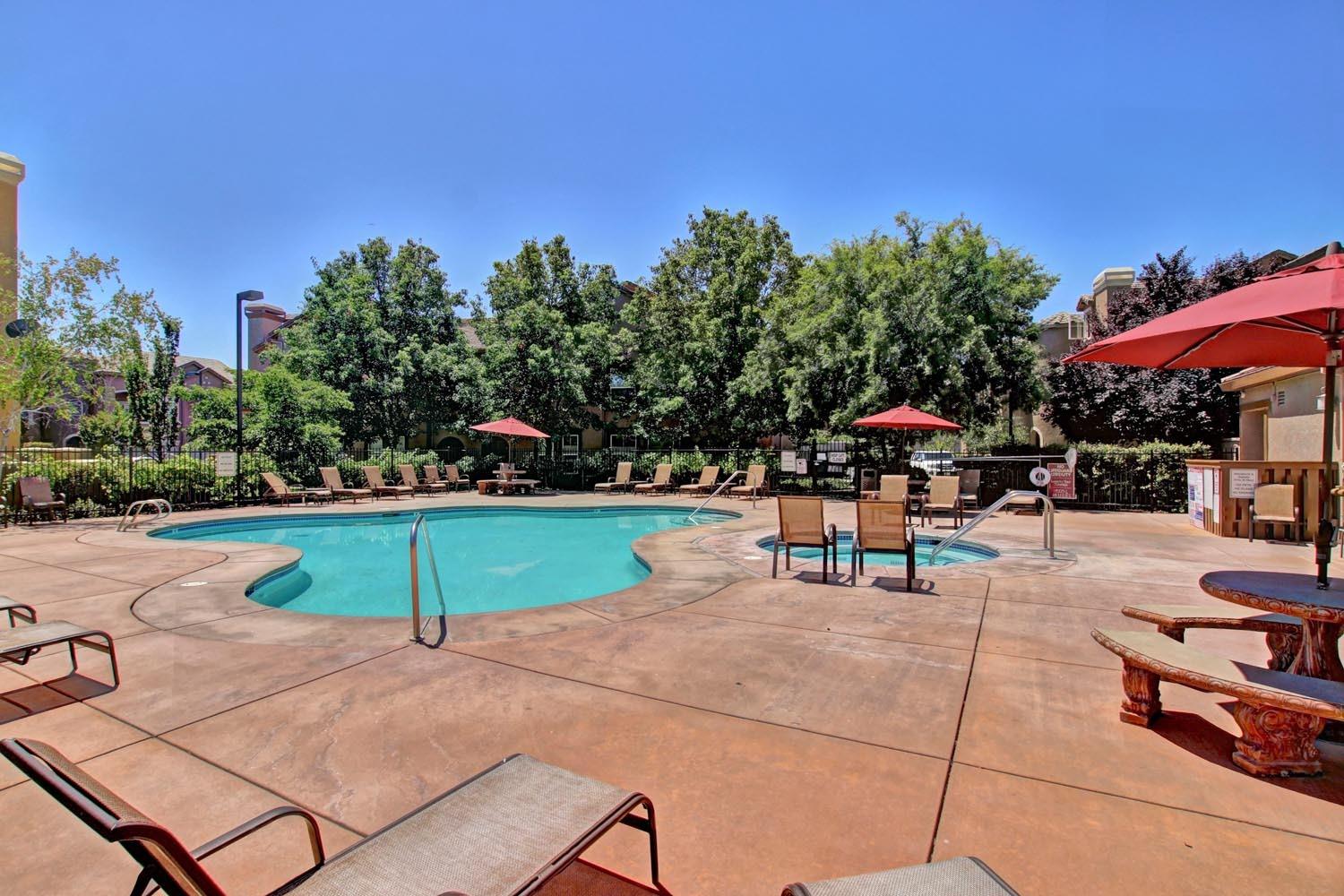 Sold, 2 Bedrooms, 2 Bathrooms, Condominium, No Sacto/Natomas/Del Paso Heights, 5350 Dunlay Dr #1114, Sacramento, CA 95835-1561, Beth Christensen, Dunnigan Realtors, Top Agent