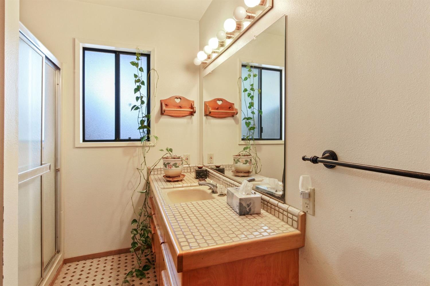 Sold, 3 Bedrooms, 2 Bathrooms, Single Family Home, Sacto Arden/Arcade Creek/Vicinity, 2901 Holt Way, Sacramento, CA 95864, Beth Christensen, Dunnigan Realtors, Top Agent