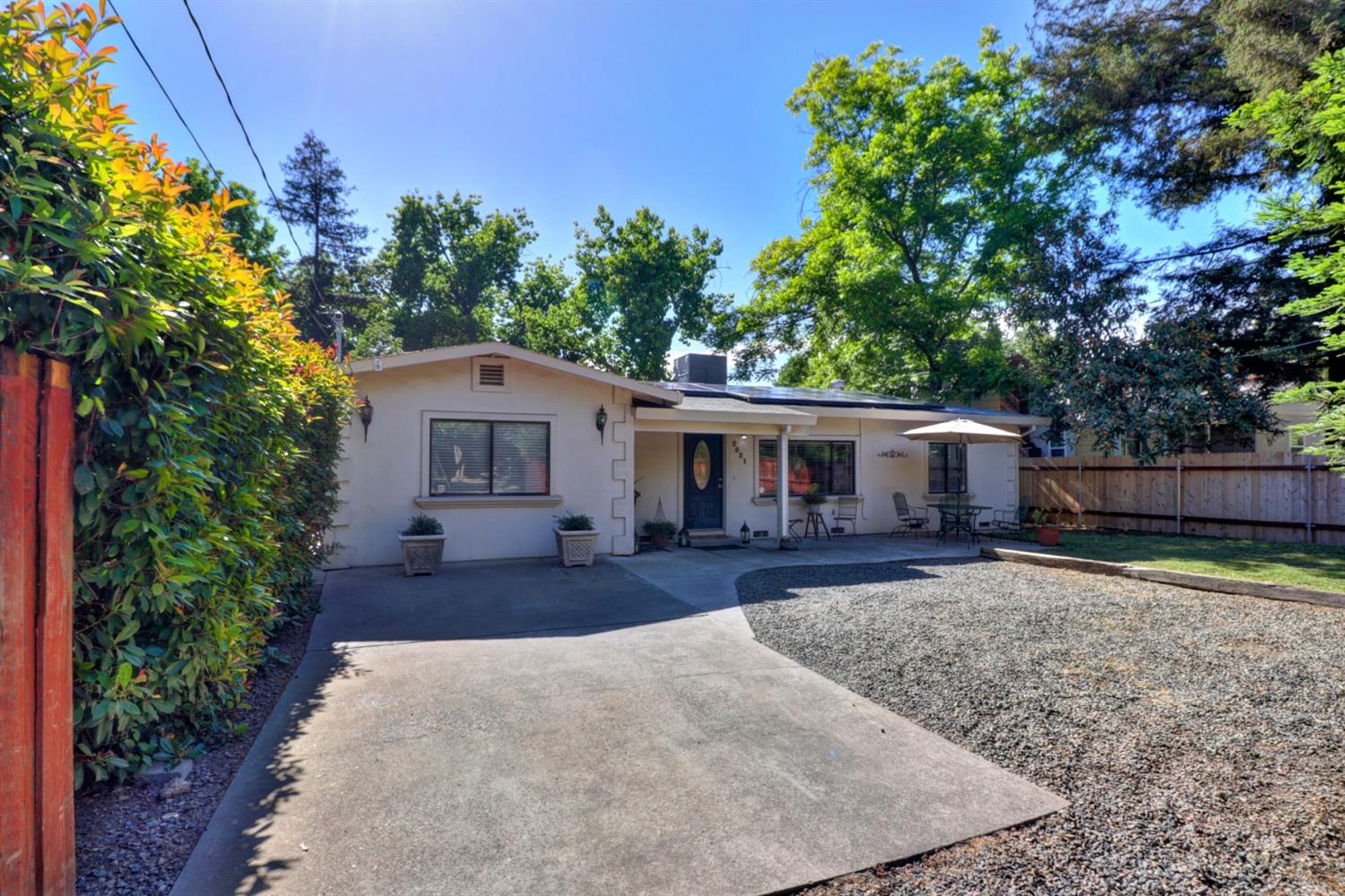 Sold, 3 Bedrooms, 2 Bathrooms, Single Family Home, Carmichael, 2521 Gunn Rd, Carmichael, CA 95608-4742, Beth Christensen, Dunnigan Realtors, Top Agent