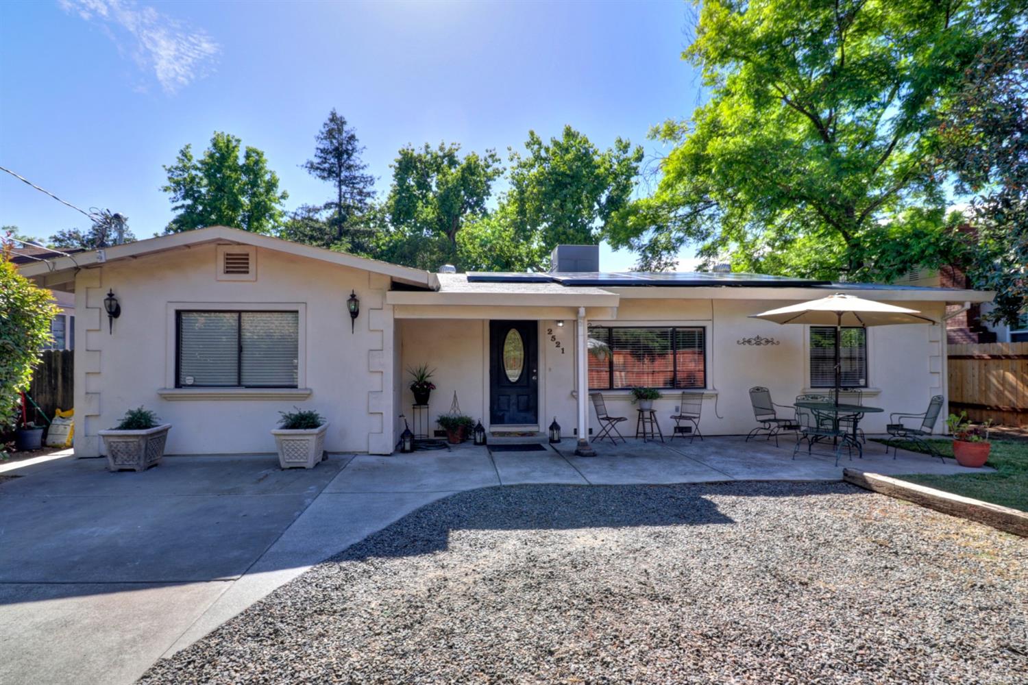Sold, 3 Bedrooms, 2 Bathrooms, Single Family Home, Carmichael, 2521 Gunn Rd, Carmichael, CA 95608-4742, Beth Christensen, Dunnigan Realtors, Top Agent