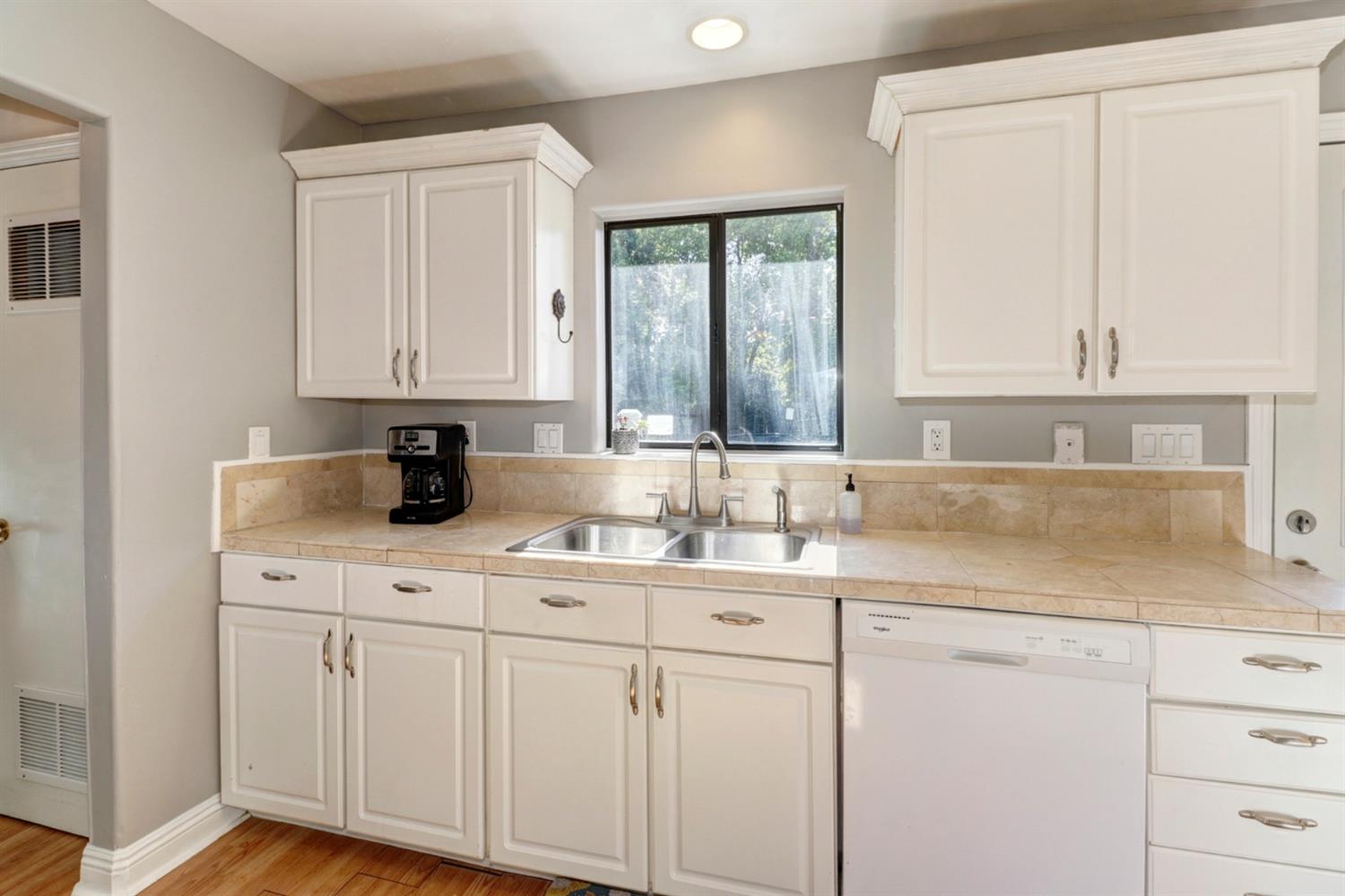 Sold, 3 Bedrooms, 2 Bathrooms, Single Family Home, Carmichael, 2521 Gunn Rd, Carmichael, CA 95608-4742, Beth Christensen, Dunnigan Realtors, Top Agent