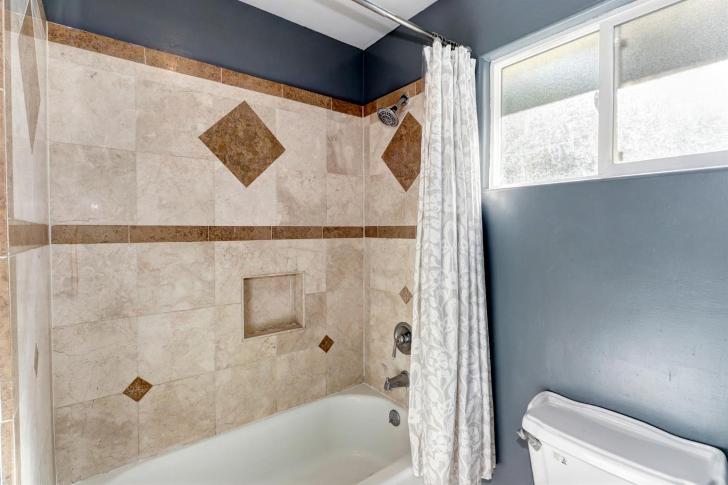 Sold, 3 Bedrooms, 2 Bathrooms, Single Family Home, Carmichael, 2521 Gunn Rd, Carmichael, CA 95608-4742, Beth Christensen, Dunnigan Realtors, Top Agent