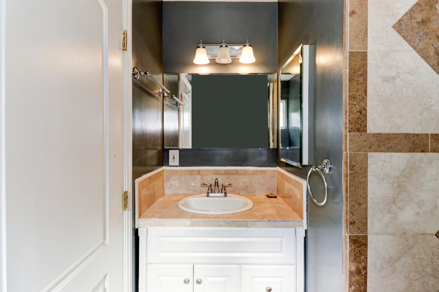 Sold, 3 Bedrooms, 2 Bathrooms, Single Family Home, Carmichael, 2521 Gunn Rd, Carmichael, CA 95608-4742, Beth Christensen, Dunnigan Realtors, Top Agent