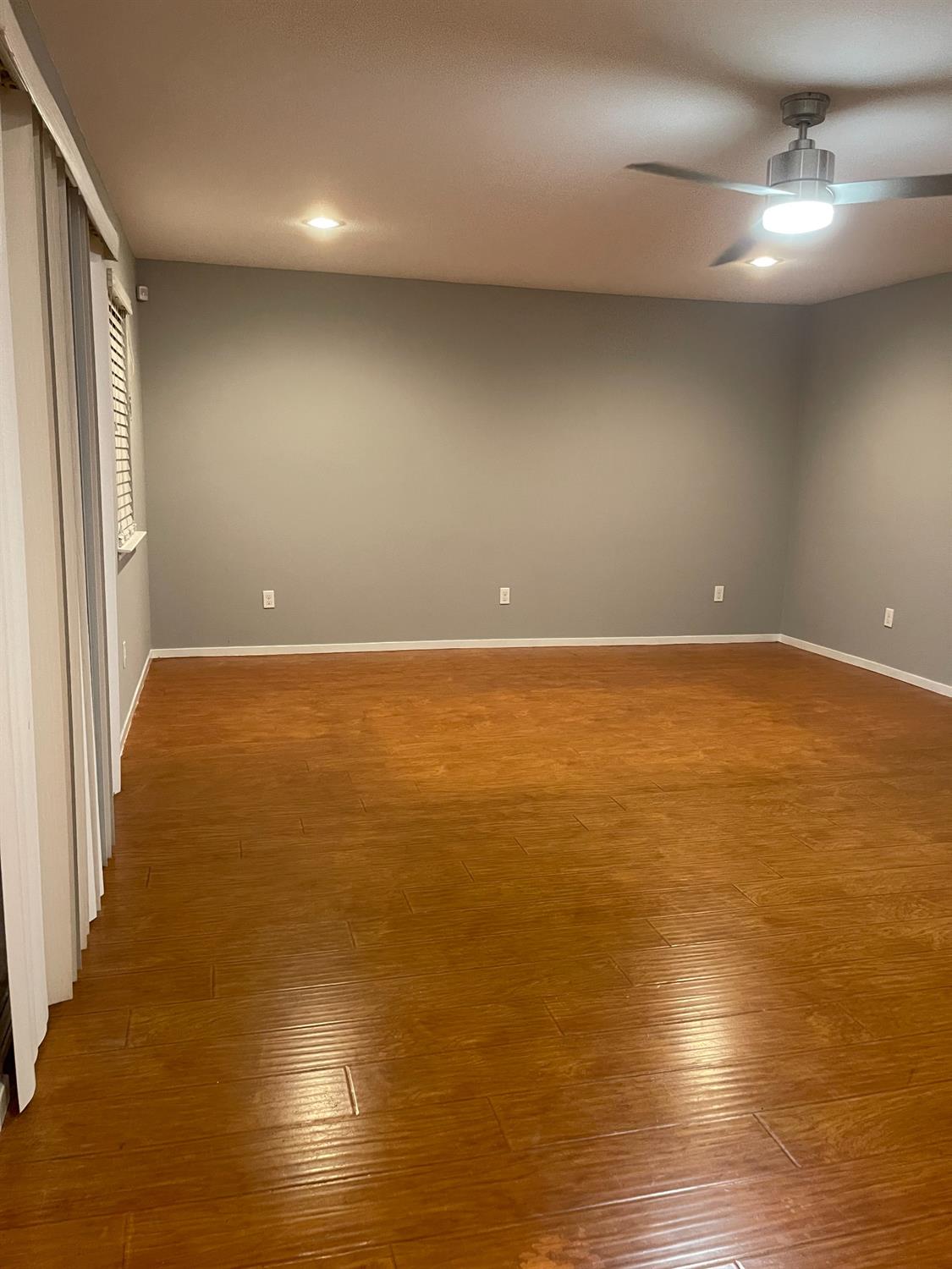 Sold, 3 Bedrooms, 2 Bathrooms, Single Family Home, Sacramento Elder Creek/Fruitridge, 2531 21st Ave, Sacramento, CA 95820-3739, Beth Christensen, Dunnigan Realtors, Top Agent