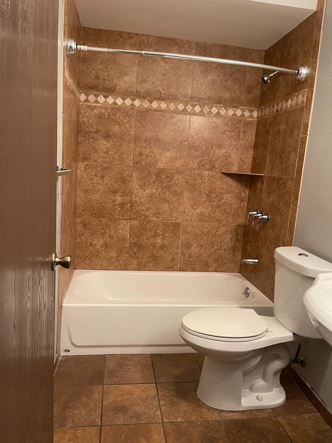 Sold, 3 Bedrooms, 2 Bathrooms, Single Family Home, Sacramento Elder Creek/Fruitridge, 2531 21st Ave, Sacramento, CA 95820-3739, Beth Christensen, Dunnigan Realtors, Top Agent