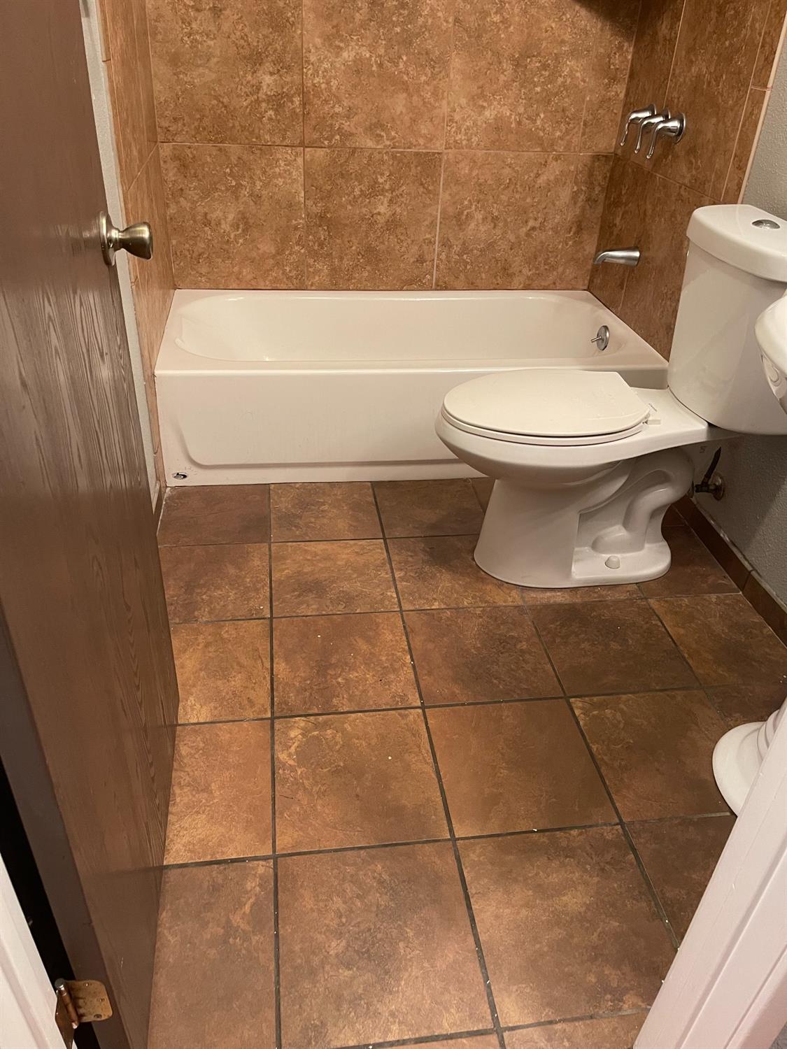 Sold, 3 Bedrooms, 2 Bathrooms, Single Family Home, Sacramento Elder Creek/Fruitridge, 2531 21st Ave, Sacramento, CA 95820-3739, Beth Christensen, Dunnigan Realtors, Top Agent