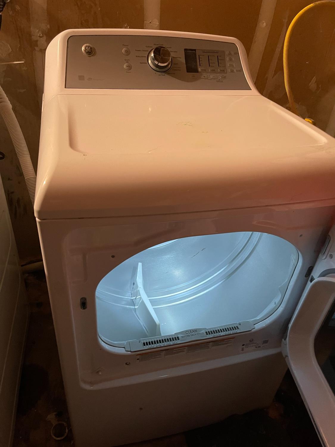 Sold, 3 Bedrooms, 2 Bathrooms, Single Family Home, Sacramento Elder Creek/Fruitridge, 2531 21st Ave, Sacramento, CA 95820-3739, Beth Christensen, Dunnigan Realtors, Top Agent