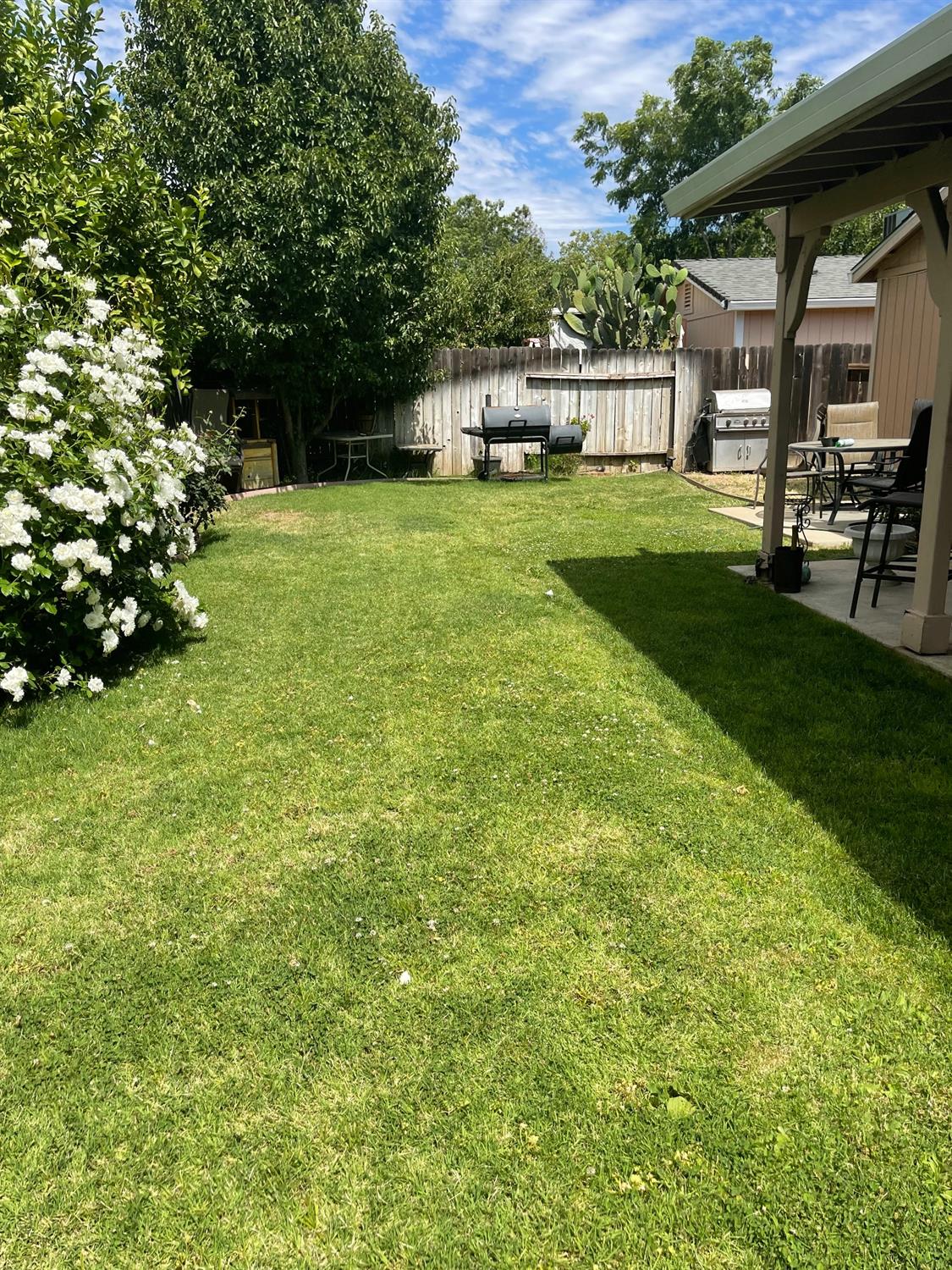 Sold, 3 Bedrooms, 2 Bathrooms, Single Family Home, Sacramento Elder Creek/Fruitridge, 2531 21st Ave, Sacramento, CA 95820-3739, Beth Christensen, Dunnigan Realtors, Top Agent