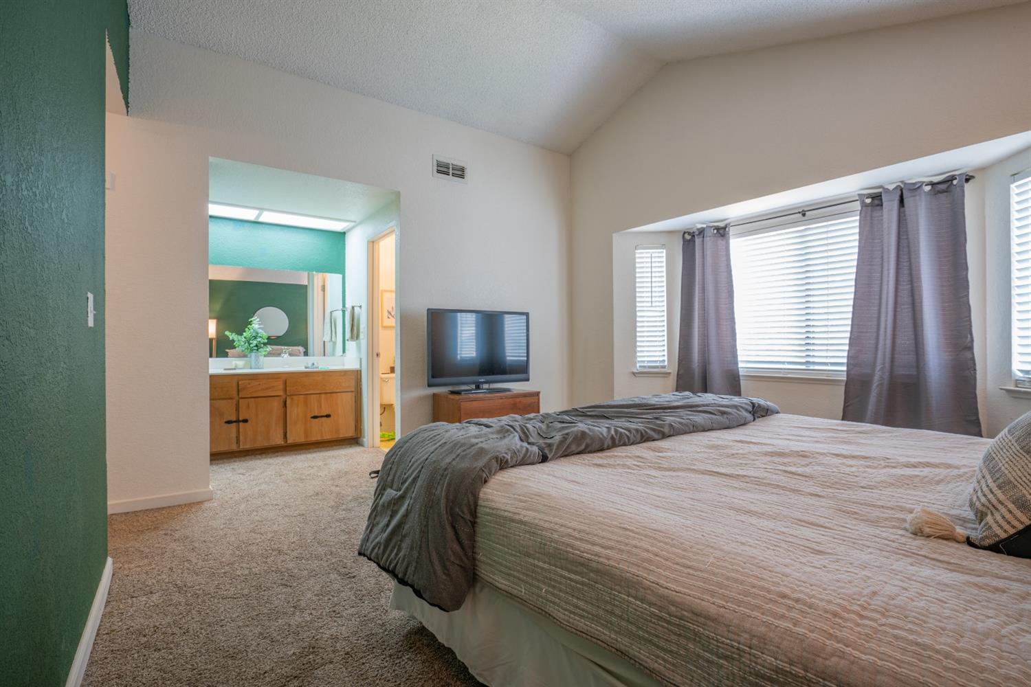 Sold, 3 Bedrooms, 2 Bathrooms, Single Family Home, No Sacto/Natomas/Del Paso Heights, 2294 Sandcastle Way, Sacramento, CA 95833-3400, Beth Christensen, Dunnigan Realtors, Top Agent