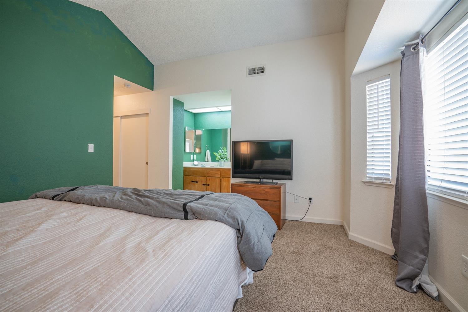 Sold, 3 Bedrooms, 2 Bathrooms, Single Family Home, No Sacto/Natomas/Del Paso Heights, 2294 Sandcastle Way, Sacramento, CA 95833-3400, Beth Christensen, Dunnigan Realtors, Top Agent