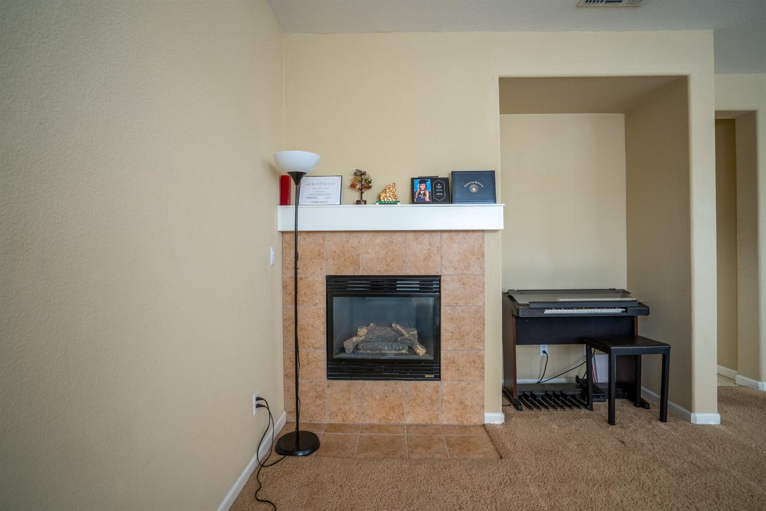 Sold, 2 Bedrooms, 2 Bathrooms, Single Family Home, Lincoln Crossing, 1324 Landmark Cir, Lincoln, CA 95648-2980, Beth Christensen, Dunnigan Realtors, Top Agent