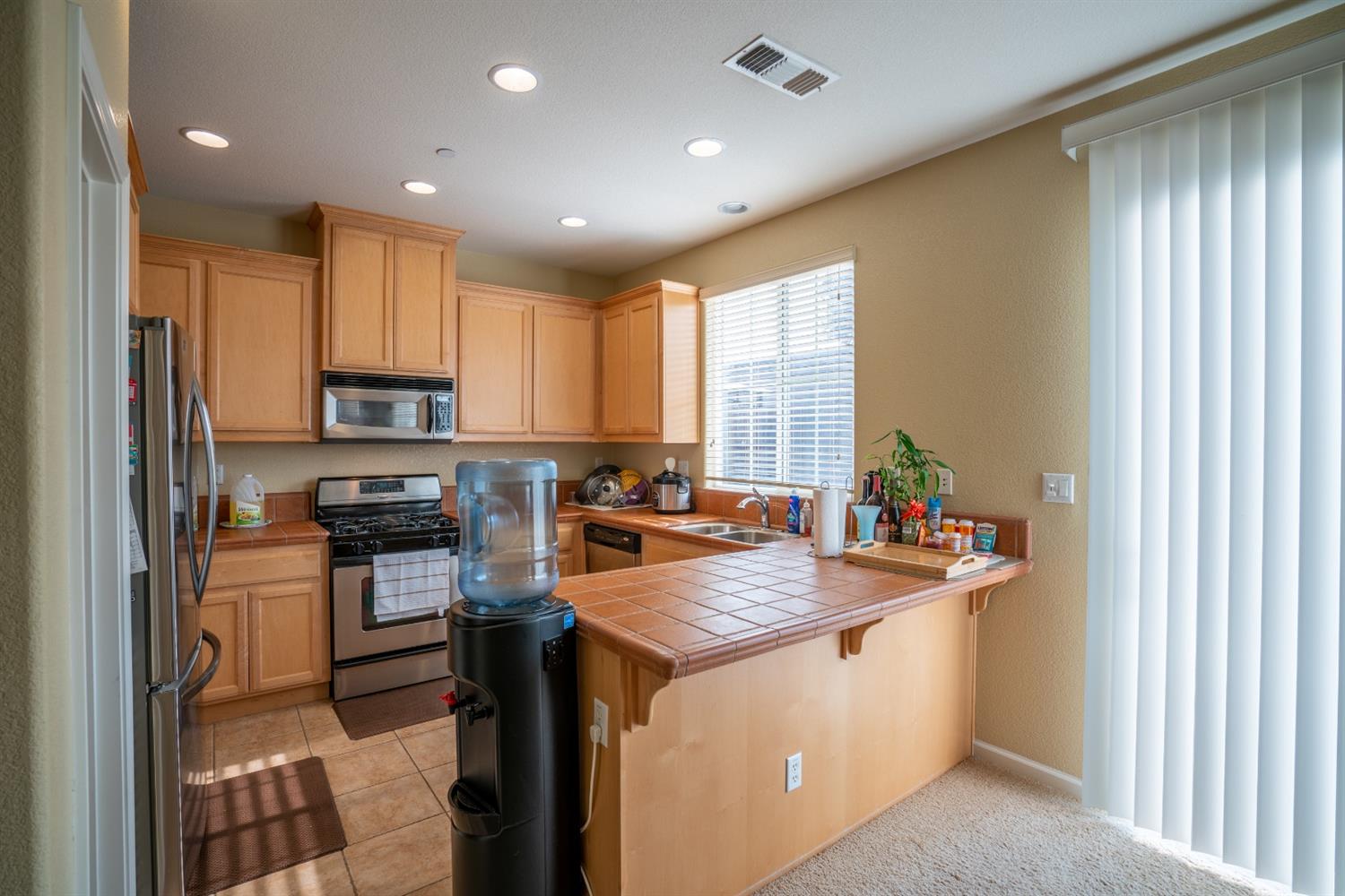 Sold, 2 Bedrooms, 2 Bathrooms, Single Family Home, Lincoln Crossing, 1324 Landmark Cir, Lincoln, CA 95648-2980, Beth Christensen, Dunnigan Realtors, Top Agent