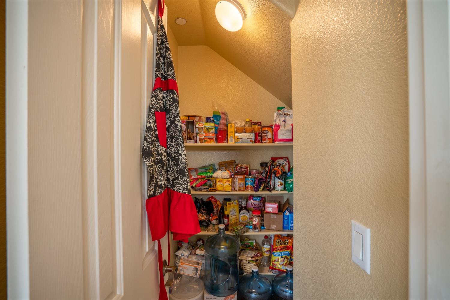 Sold, 2 Bedrooms, 2 Bathrooms, Single Family Home, Lincoln Crossing, 1324 Landmark Cir, Lincoln, CA 95648-2980, Beth Christensen, Dunnigan Realtors, Top Agent