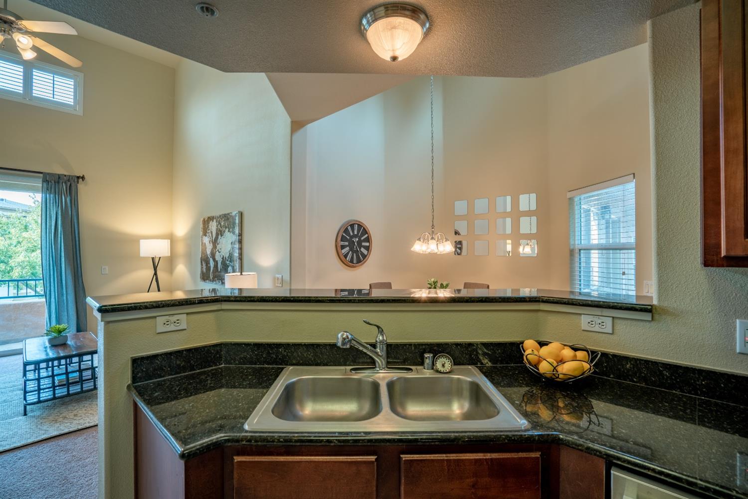 Sold, 1 Bedrooms, 1 Bathrooms, Condominium, No Sacto/Natomas/Del Paso Heights, 1900 Danbrook Dr #123, Sacramento, CA 95835-1695, Beth Christensen, Dunnigan Realtors, Top Agent
