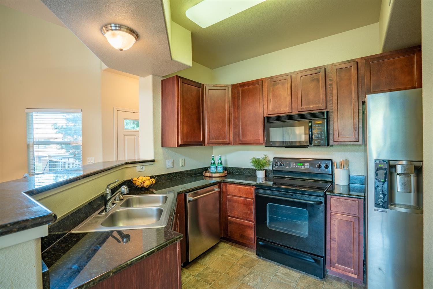 Sold, 1 Bedrooms, 1 Bathrooms, Condominium, No Sacto/Natomas/Del Paso Heights, 1900 Danbrook Dr #123, Sacramento, CA 95835-1695, Beth Christensen, Dunnigan Realtors, Top Agent