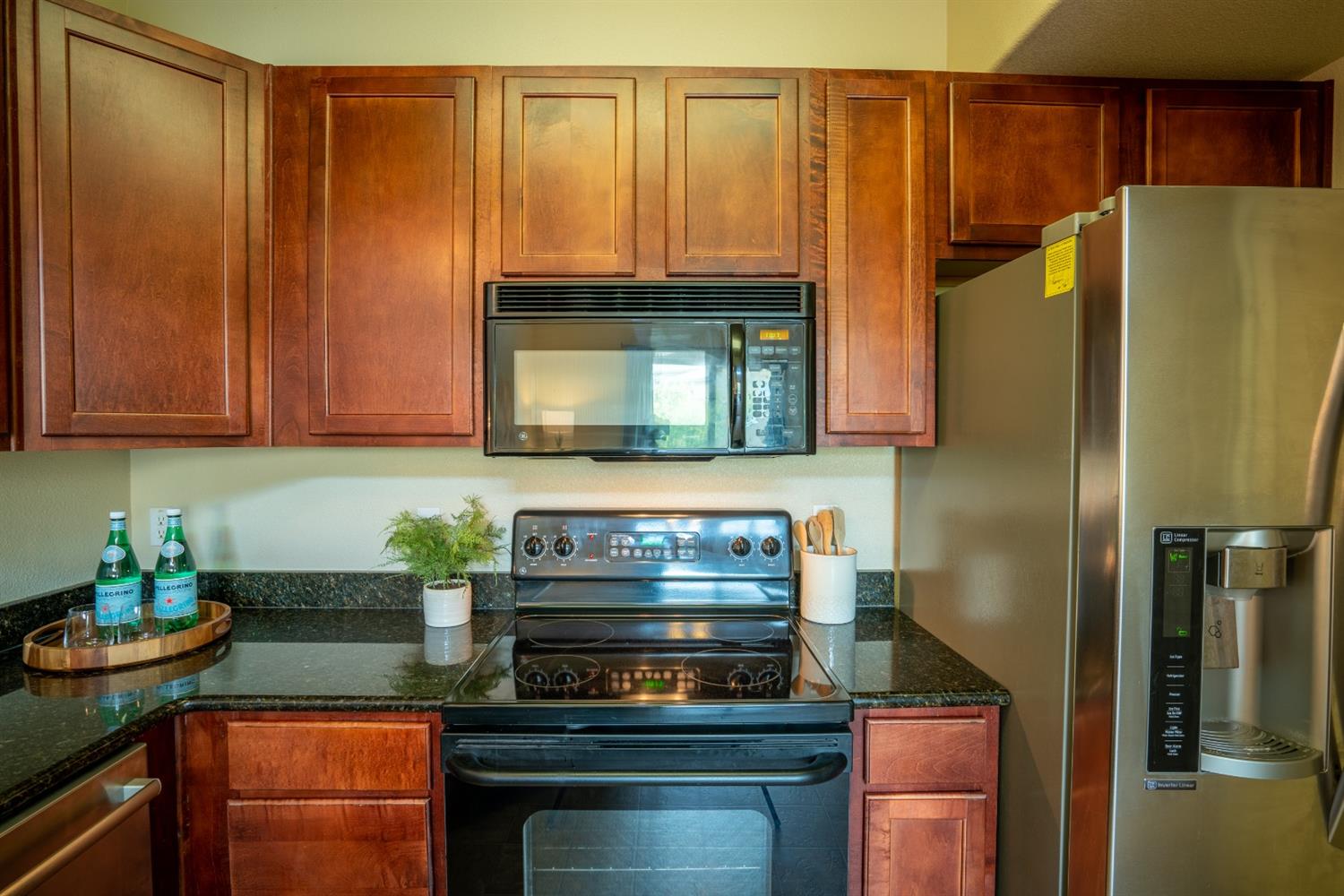 Sold, 1 Bedrooms, 1 Bathrooms, Condominium, No Sacto/Natomas/Del Paso Heights, 1900 Danbrook Dr #123, Sacramento, CA 95835-1695, Beth Christensen, Dunnigan Realtors, Top Agent