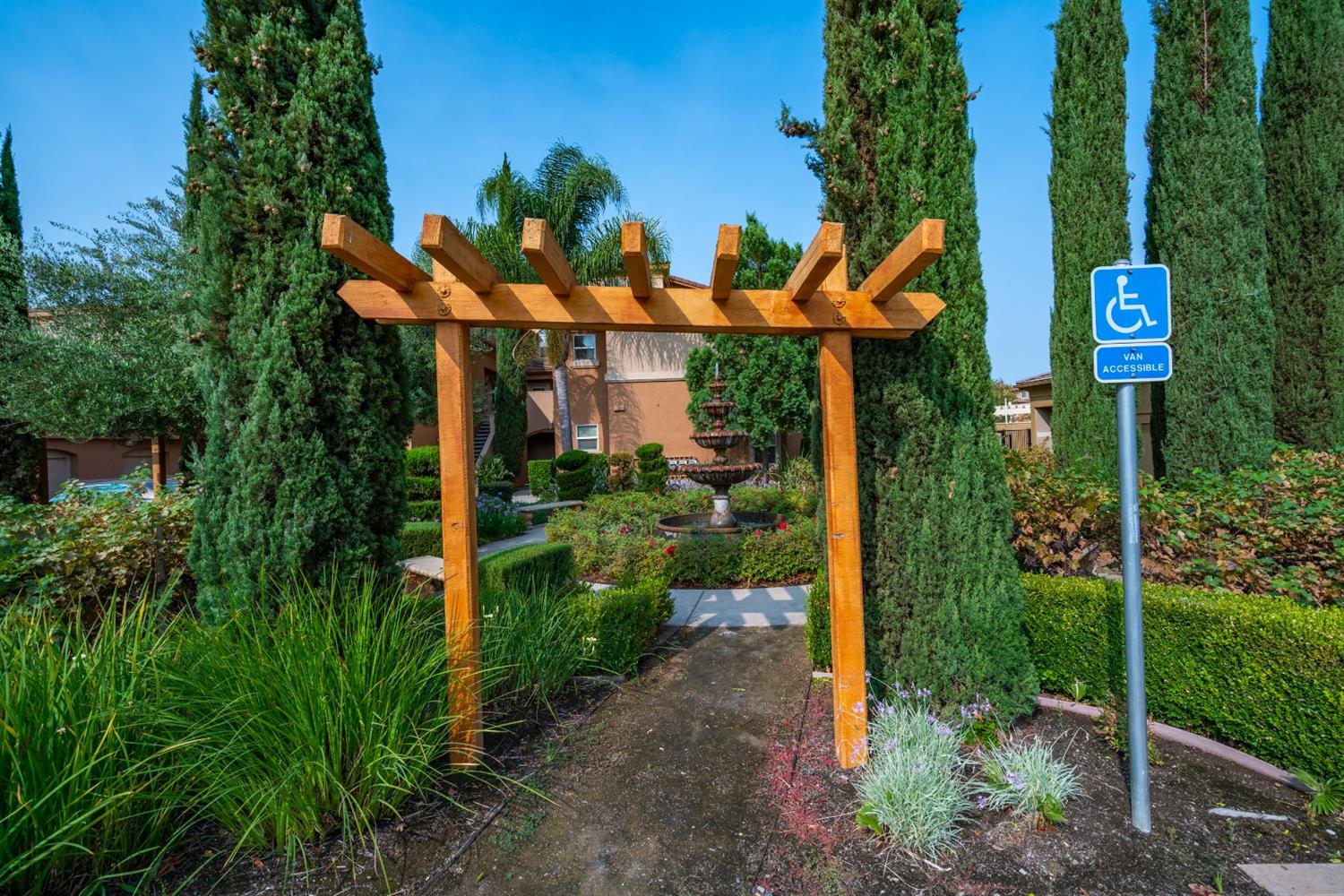 Sold, 1 Bedrooms, 1 Bathrooms, Condominium, No Sacto/Natomas/Del Paso Heights, 1900 Danbrook Dr #123, Sacramento, CA 95835-1695, Beth Christensen, Dunnigan Realtors, Top Agent