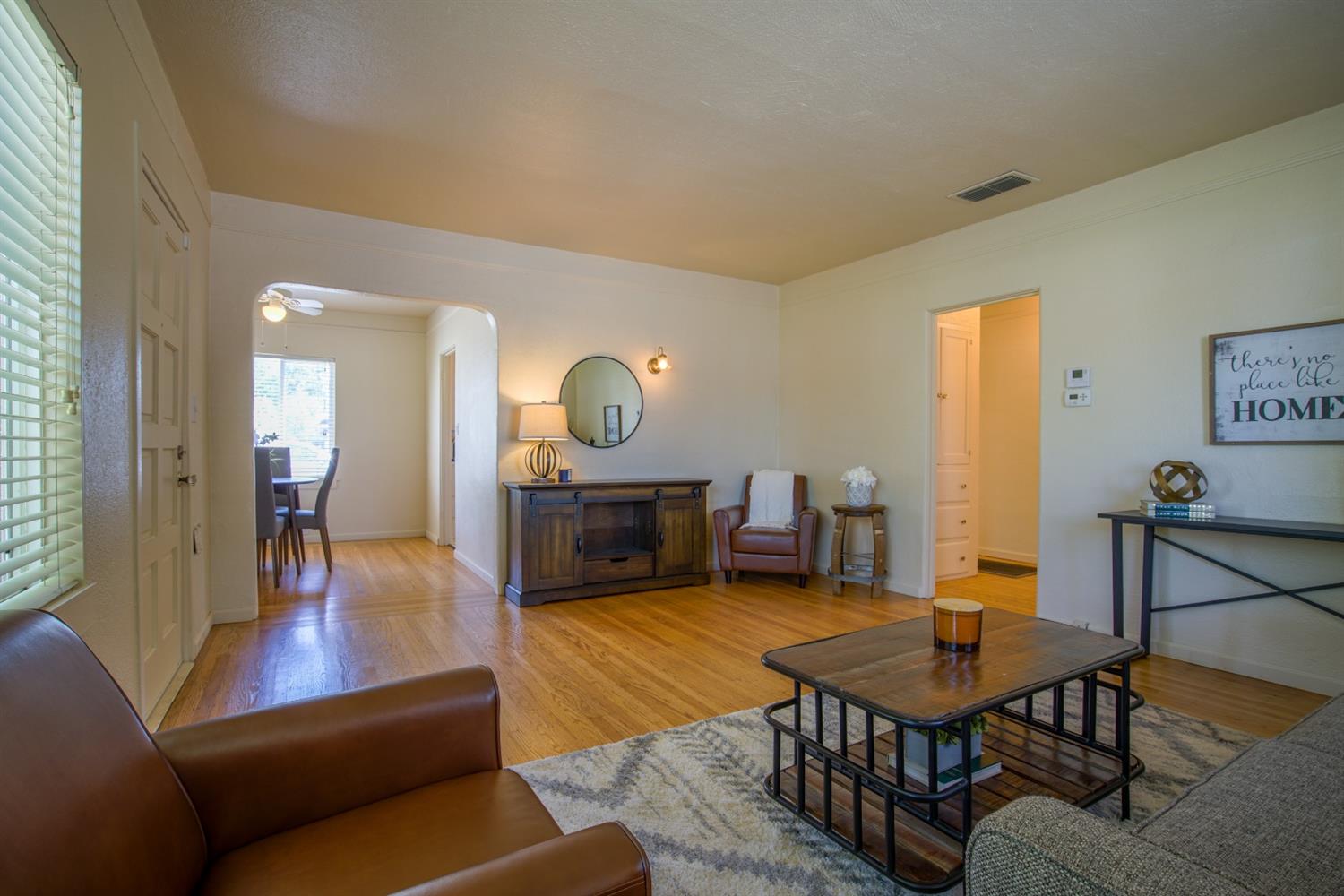 Sold, 2 Bedrooms, 1 Bathrooms, Single Family Home, Sacramento Elder Creek/Fruitridge, 5332 21st Ave, Sacramento, CA 95820-5502, Beth Christensen, Dunnigan Realtors, Top Agent