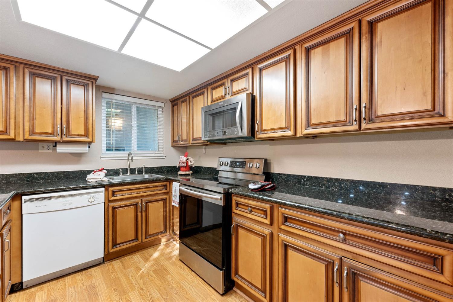 Sold, 3 Bedrooms, 2 Bathrooms, Single Family Home, Sacto Arden/Arcade Creek/Vicinity, 3453 Von Bauer Way, Sacramento, CA 95821-4032, Beth Christensen, Dunnigan Realtors, Top Agent