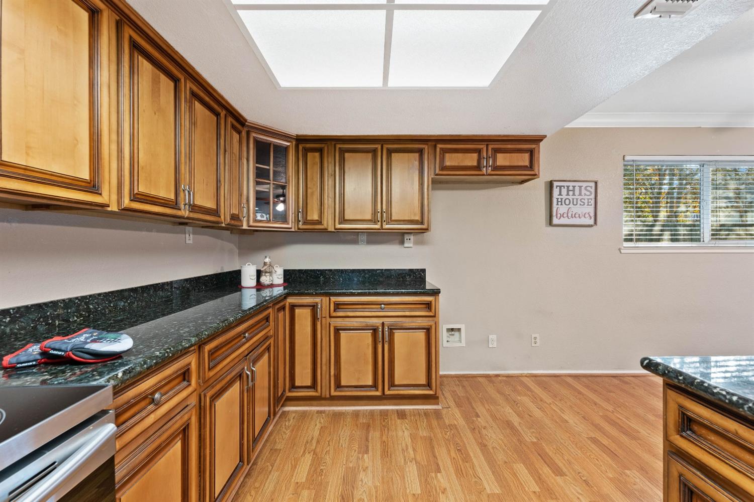 Sold, 3 Bedrooms, 2 Bathrooms, Single Family Home, Sacto Arden/Arcade Creek/Vicinity, 3453 Von Bauer Way, Sacramento, CA 95821-4032, Beth Christensen, Dunnigan Realtors, Top Agent