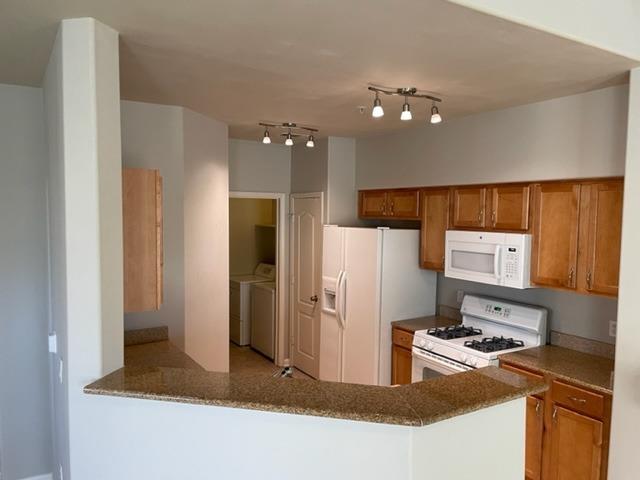 Sold, 2 Bedrooms, 2 Bathrooms, Condominium, No Sacto/Natomas/Del Paso Heights, 5350 Dunlay Dr #411, Sacramento, CA 95835, Beth Christensen, Dunnigan Realtors, Top Agent