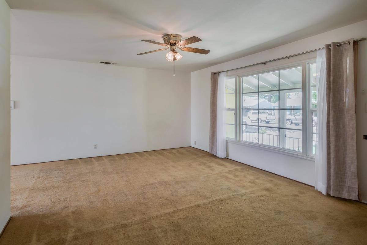 Sold, 3 Bedrooms, 2 Bathrooms, Single Family Home, Sacramento Elder Creek/Fruitridge, 5817 62nd St, Sacramento, CA 95824-3143, Beth Christensen, Dunnigan Realtors, Top Agent