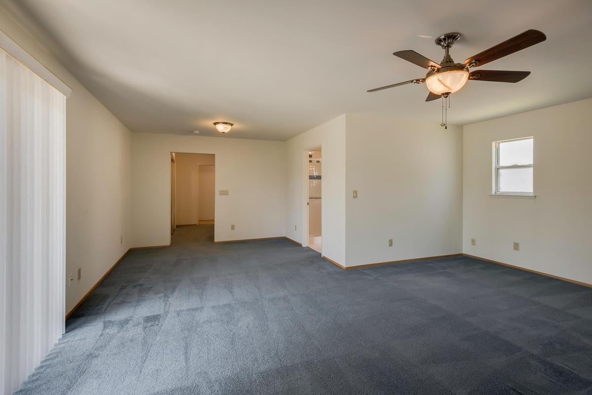 Sold, 3 Bedrooms, 2 Bathrooms, Single Family Home, Sacramento Elder Creek/Fruitridge, 5817 62nd St, Sacramento, CA 95824-3143, Beth Christensen, Dunnigan Realtors, Top Agent
