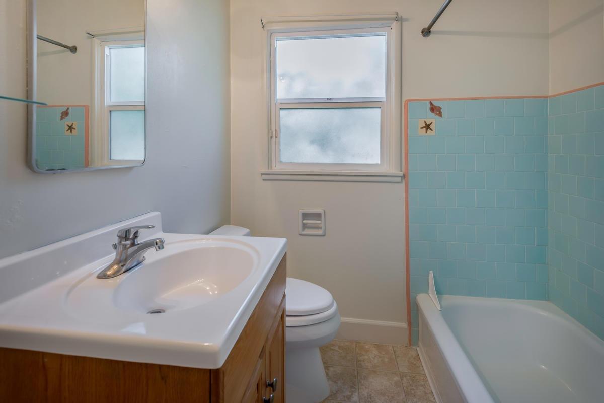 Sold, 3 Bedrooms, 2 Bathrooms, Single Family Home, Sacramento Elder Creek/Fruitridge, 5817 62nd St, Sacramento, CA 95824-3143, Beth Christensen, Dunnigan Realtors, Top Agent