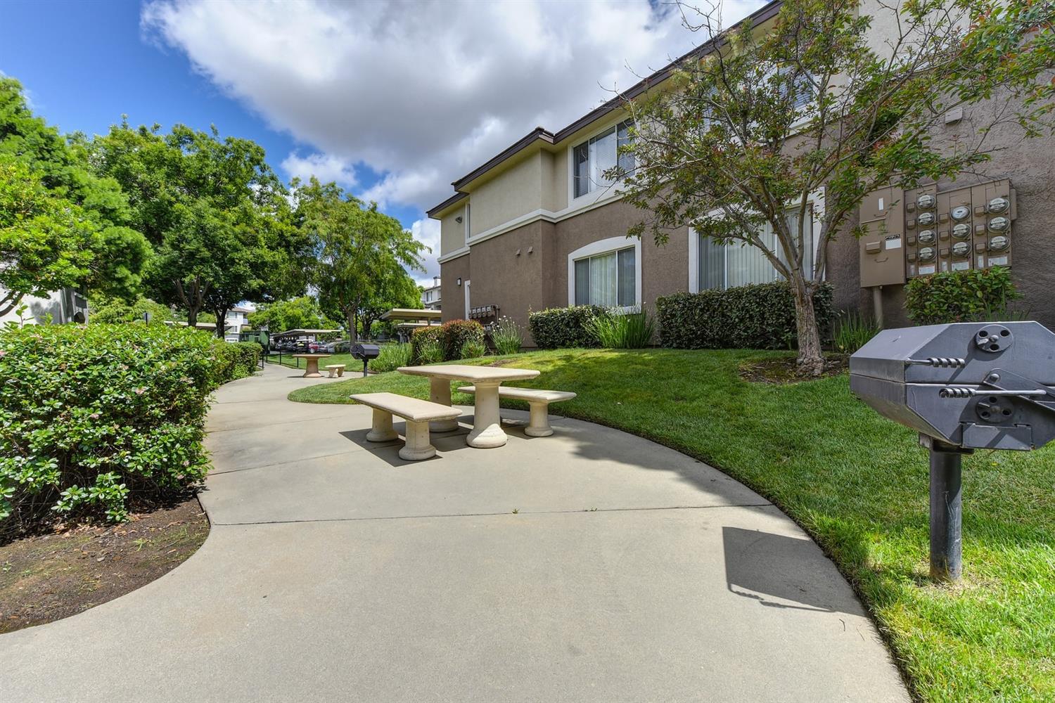Sold, 1 Bedrooms, 1 Bathrooms, Condominium, Roseville-Central zip 95678, 701 Gibson Dr #1326, Roseville, CA 95678-5731, Beth Christensen, Dunnigan Realtors, Top Agent