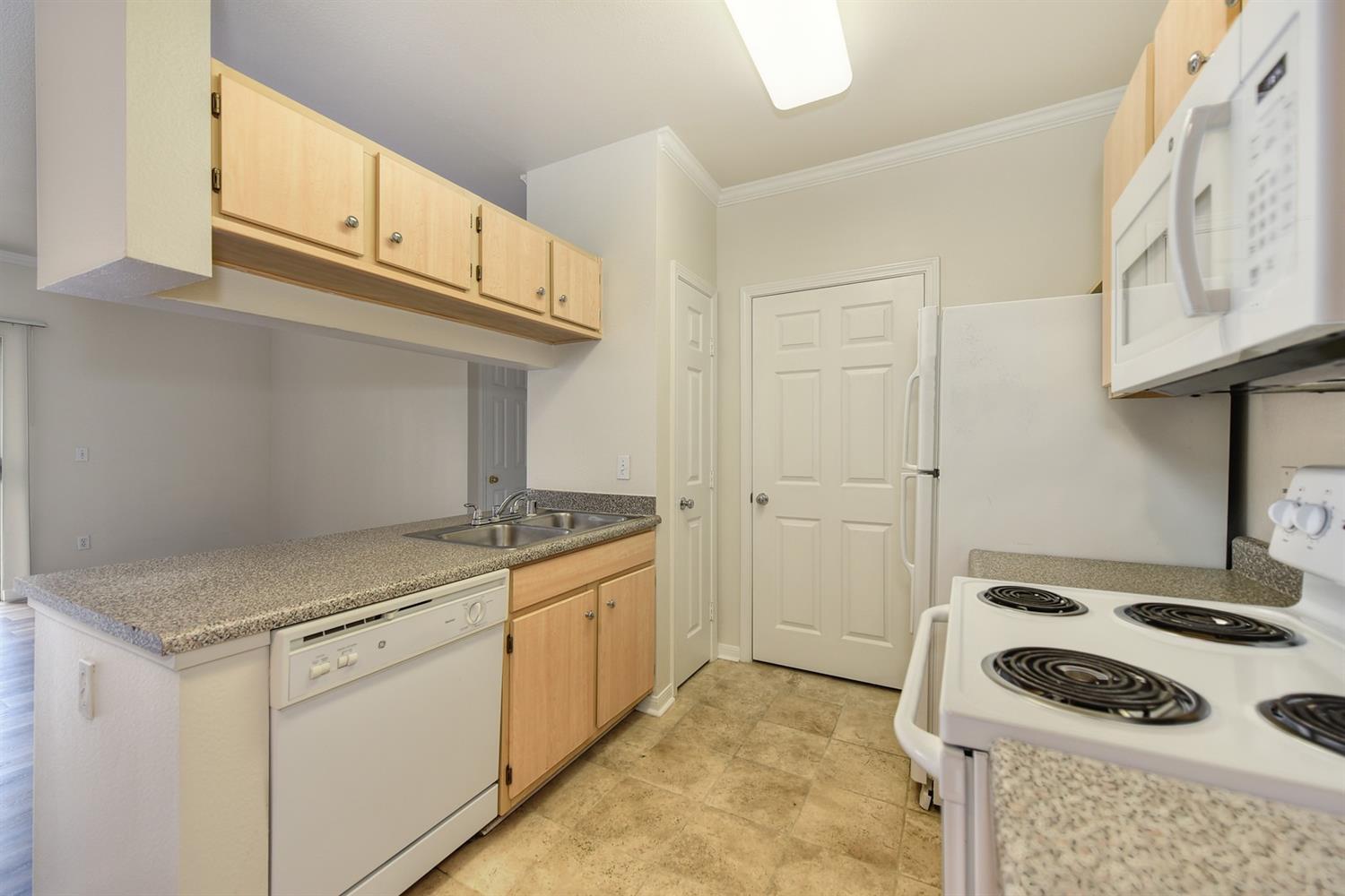 Sold, 1 Bedrooms, 1 Bathrooms, Condominium, Roseville-Central zip 95678, 701 Gibson Dr #1326, Roseville, CA 95678-5731, Beth Christensen, Dunnigan Realtors, Top Agent