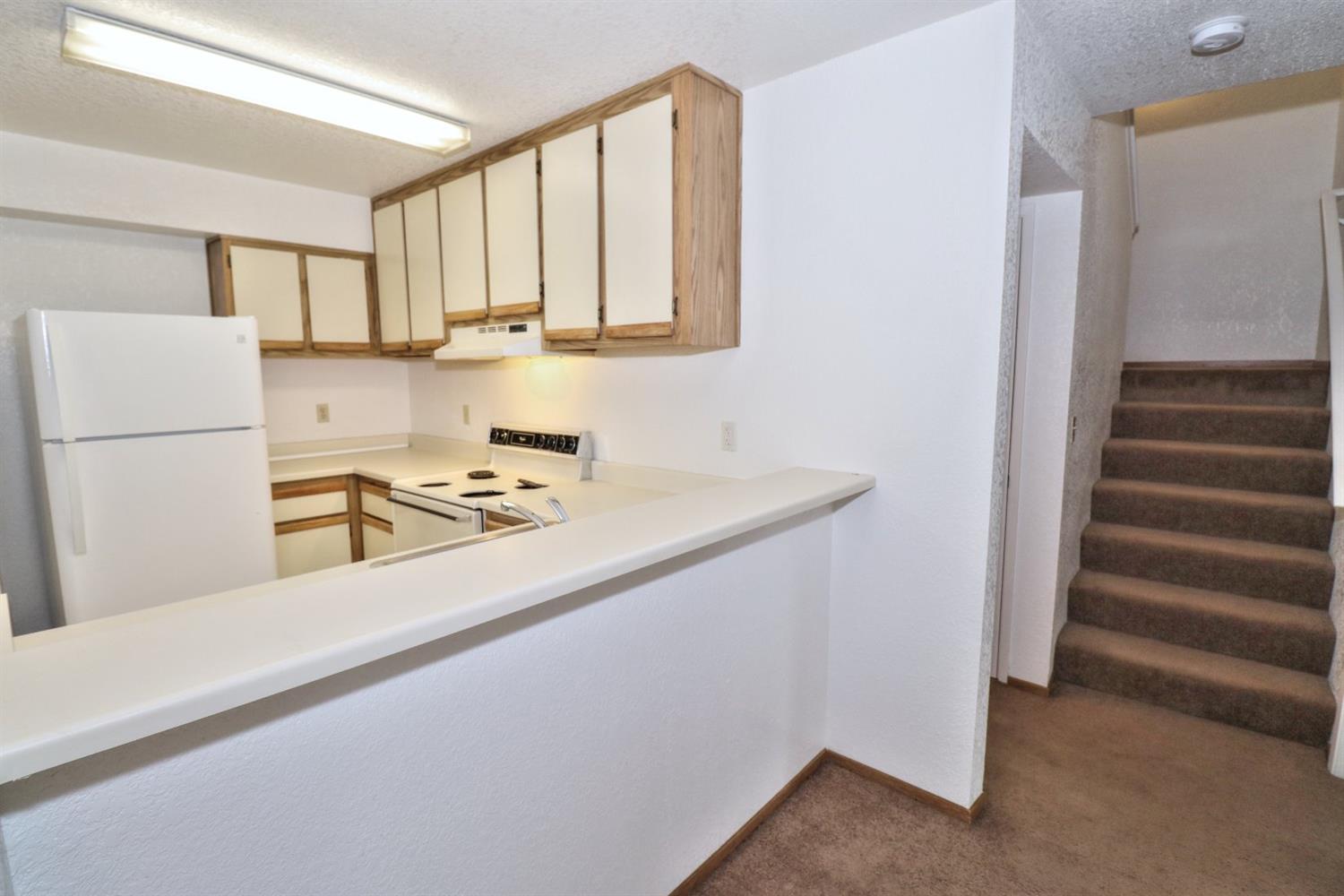 Sold, 2 Bedrooms, 2 Bathrooms, Condominium, Sacto Arden/Arcade Creek/Vicinity, 1019 Dornajo Way #256, Sacramento, CA 95825-7300, Beth Christensen, Dunnigan Realtors, Top Agent