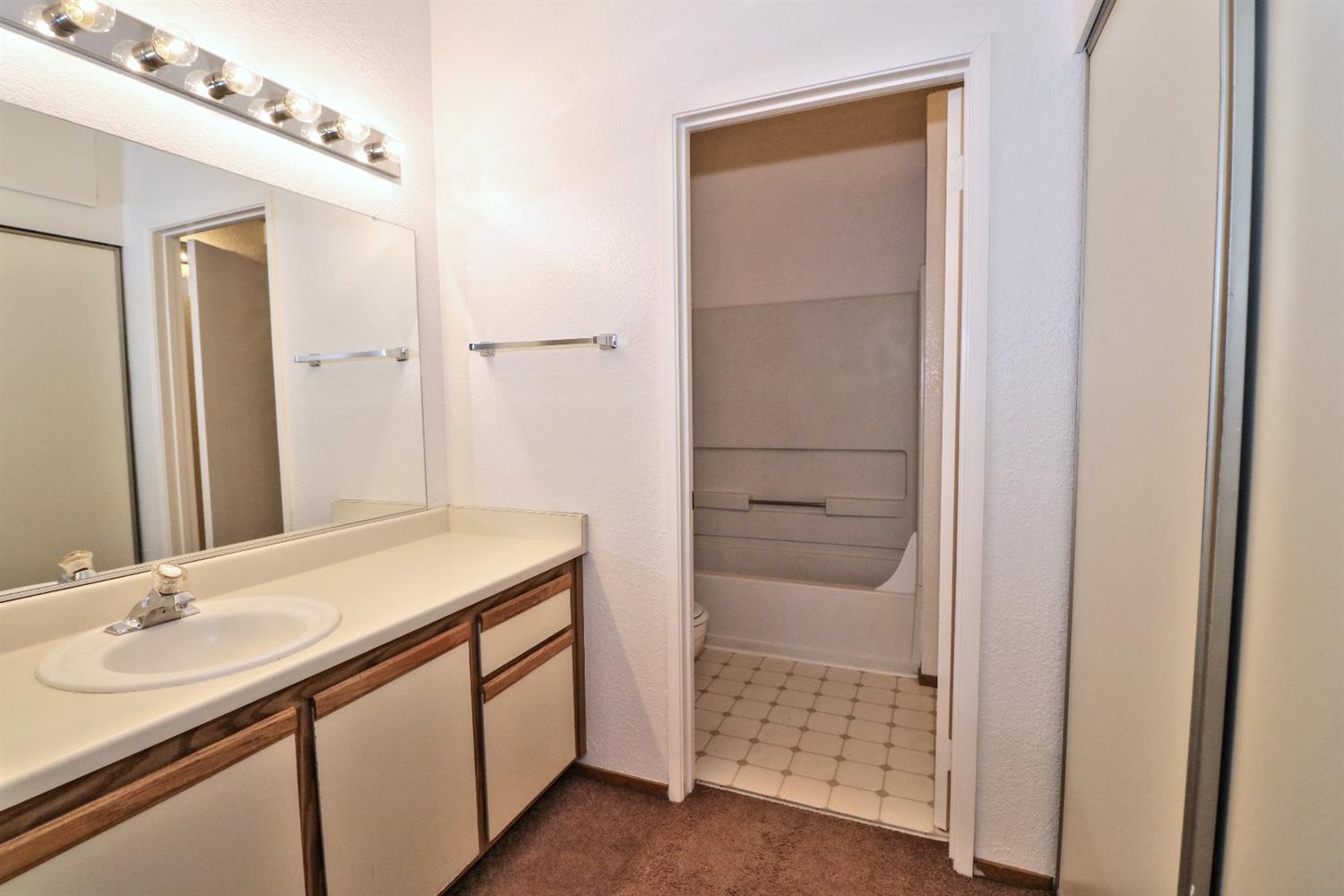 Sold, 2 Bedrooms, 2 Bathrooms, Condominium, Sacto Arden/Arcade Creek/Vicinity, 1019 Dornajo Way #256, Sacramento, CA 95825-7300, Beth Christensen, Dunnigan Realtors, Top Agent