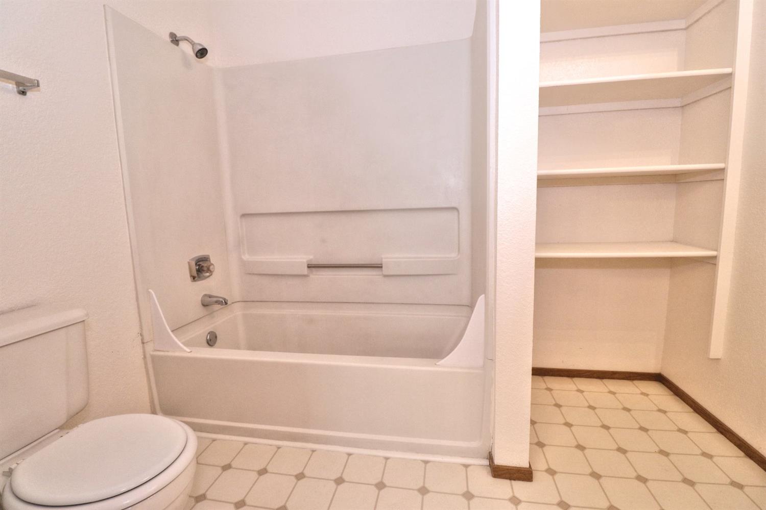 Sold, 2 Bedrooms, 2 Bathrooms, Condominium, Sacto Arden/Arcade Creek/Vicinity, 1019 Dornajo Way #256, Sacramento, CA 95825-7300, Beth Christensen, Dunnigan Realtors, Top Agent