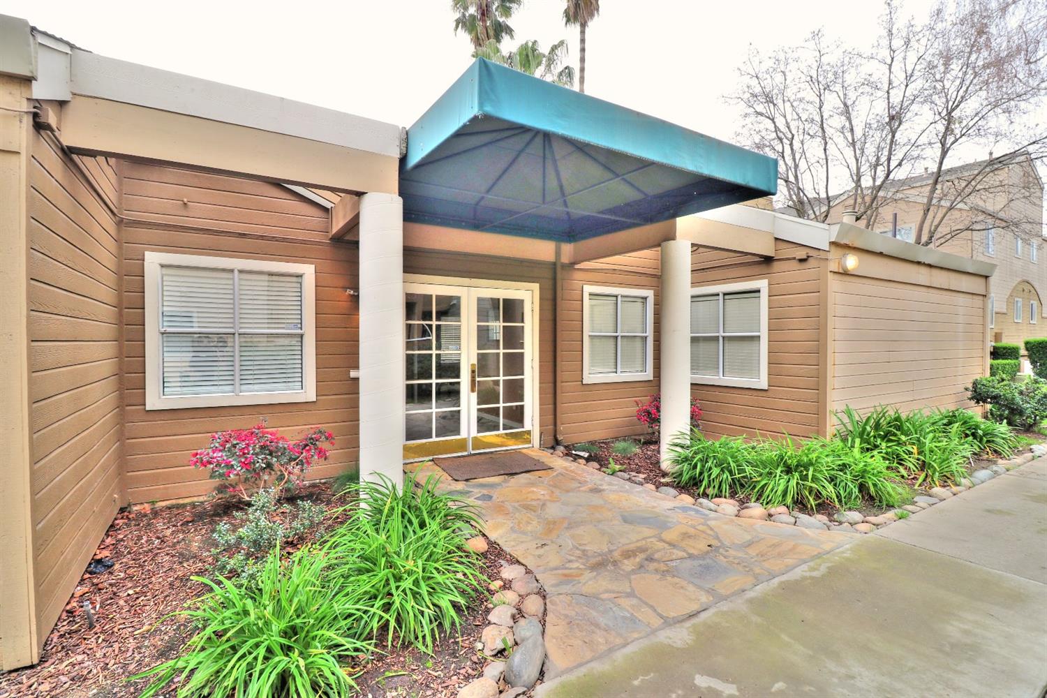 Sold, 2 Bedrooms, 2 Bathrooms, Condominium, Sacto Arden/Arcade Creek/Vicinity, 1019 Dornajo Way #256, Sacramento, CA 95825-7300, Beth Christensen, Dunnigan Realtors, Top Agent