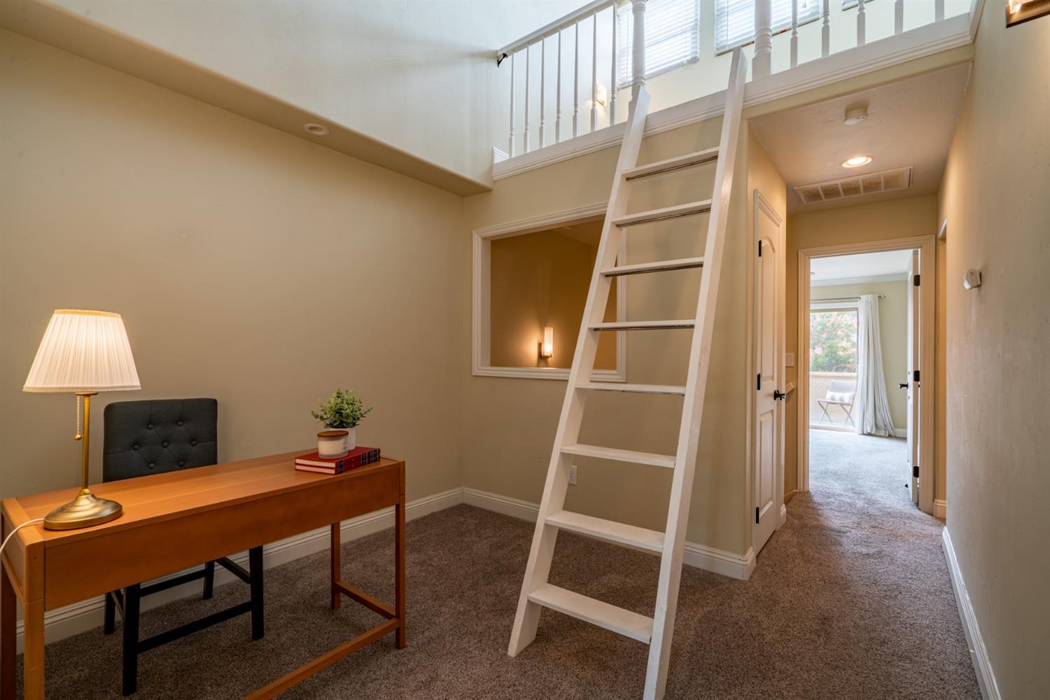 Sold, 2 Bedrooms, 1 Bathrooms,Townhouse, Saratoga Townhomes, Sacramento Midtown, 912 Q St, Sacramento, CA 95811-6416, Beth Christensen, Dunnigan Realtors, Top Agent