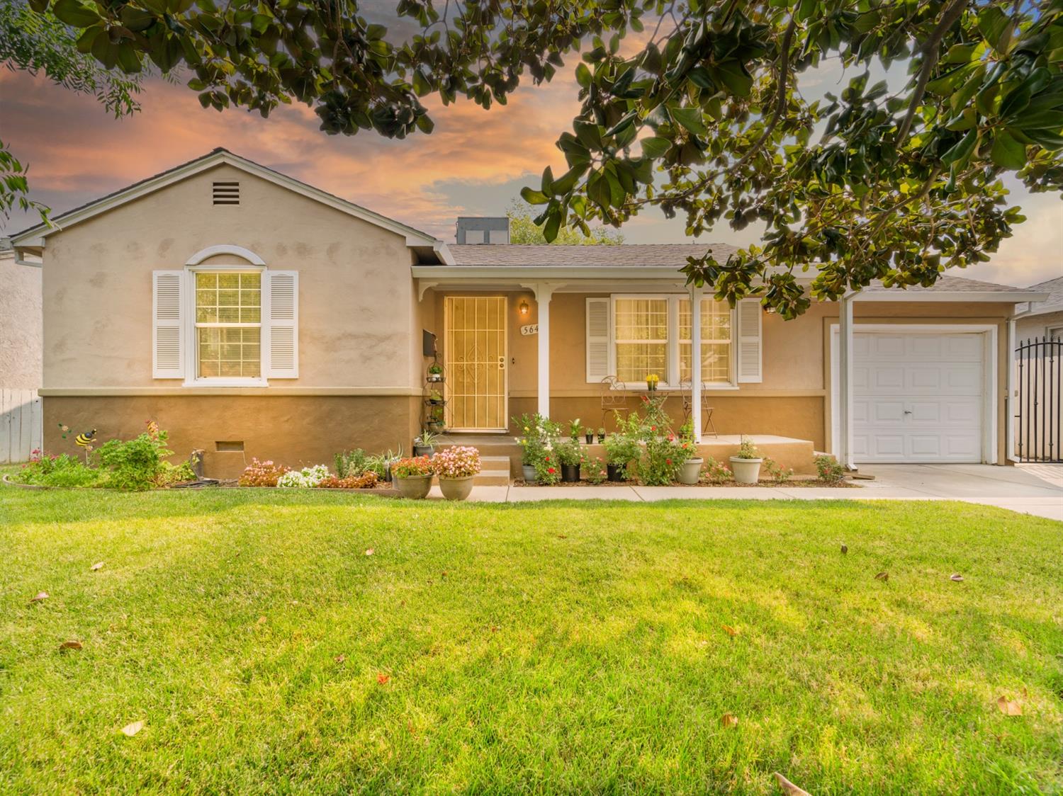 Sold, 2 Bedrooms, 1 Bathrooms, Single Family Home, Sacramento Elder Creek/Fruitridge, 5643 Sampson Blvd, Sacramento, CA 95824-1418, Beth Christensen, Dunnigan Realtors, Top Agent