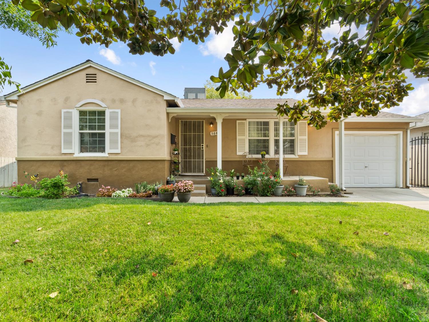 Sold, 2 Bedrooms, 1 Bathrooms, Single Family Home, Sacramento Elder Creek/Fruitridge, 5643 Sampson Blvd, Sacramento, CA 95824-1418, Beth Christensen, Dunnigan Realtors, Top Agent