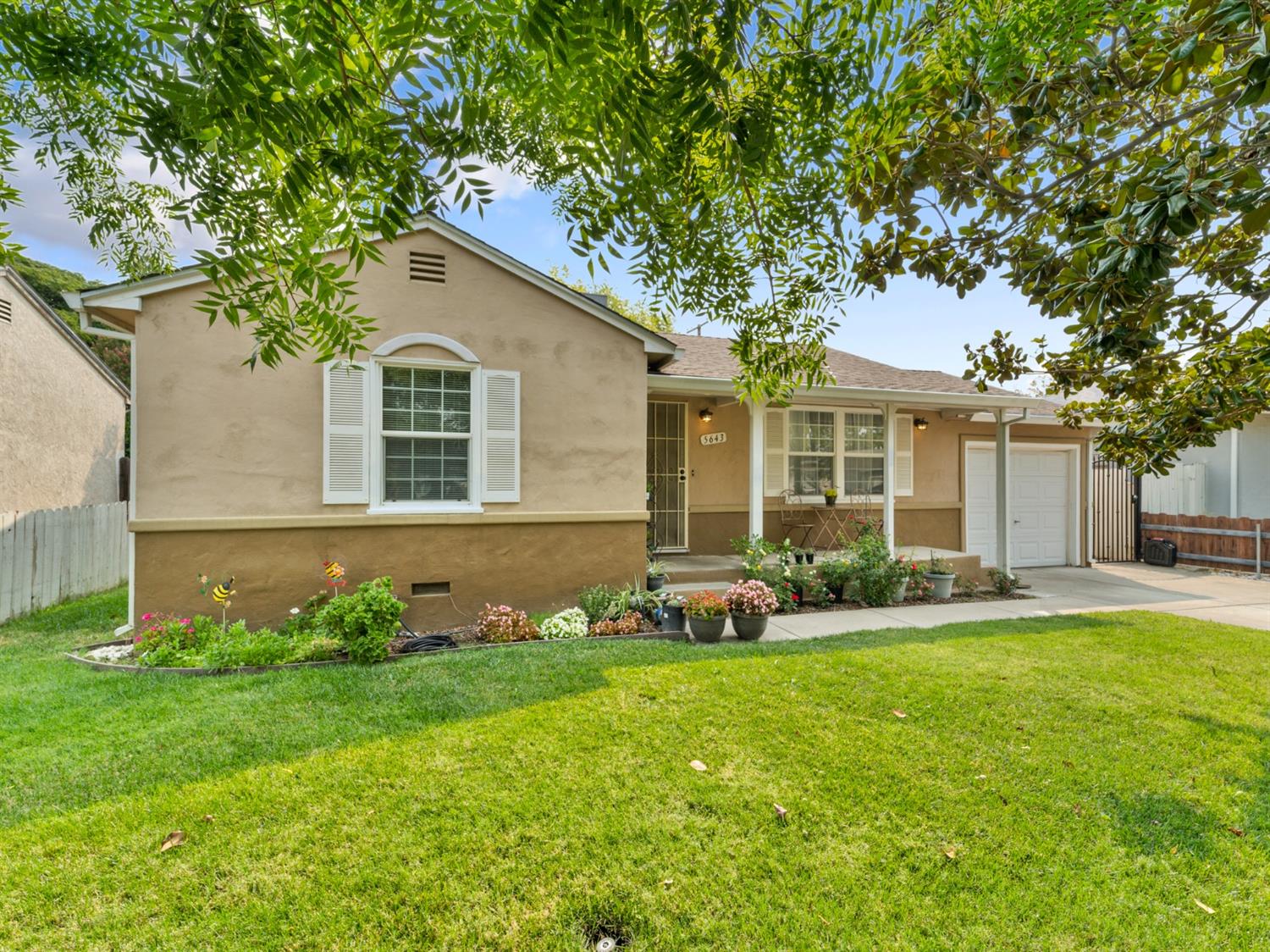 Sold, 2 Bedrooms, 1 Bathrooms, Single Family Home, Sacramento Elder Creek/Fruitridge, 5643 Sampson Blvd, Sacramento, CA 95824-1418, Beth Christensen, Dunnigan Realtors, Top Agent