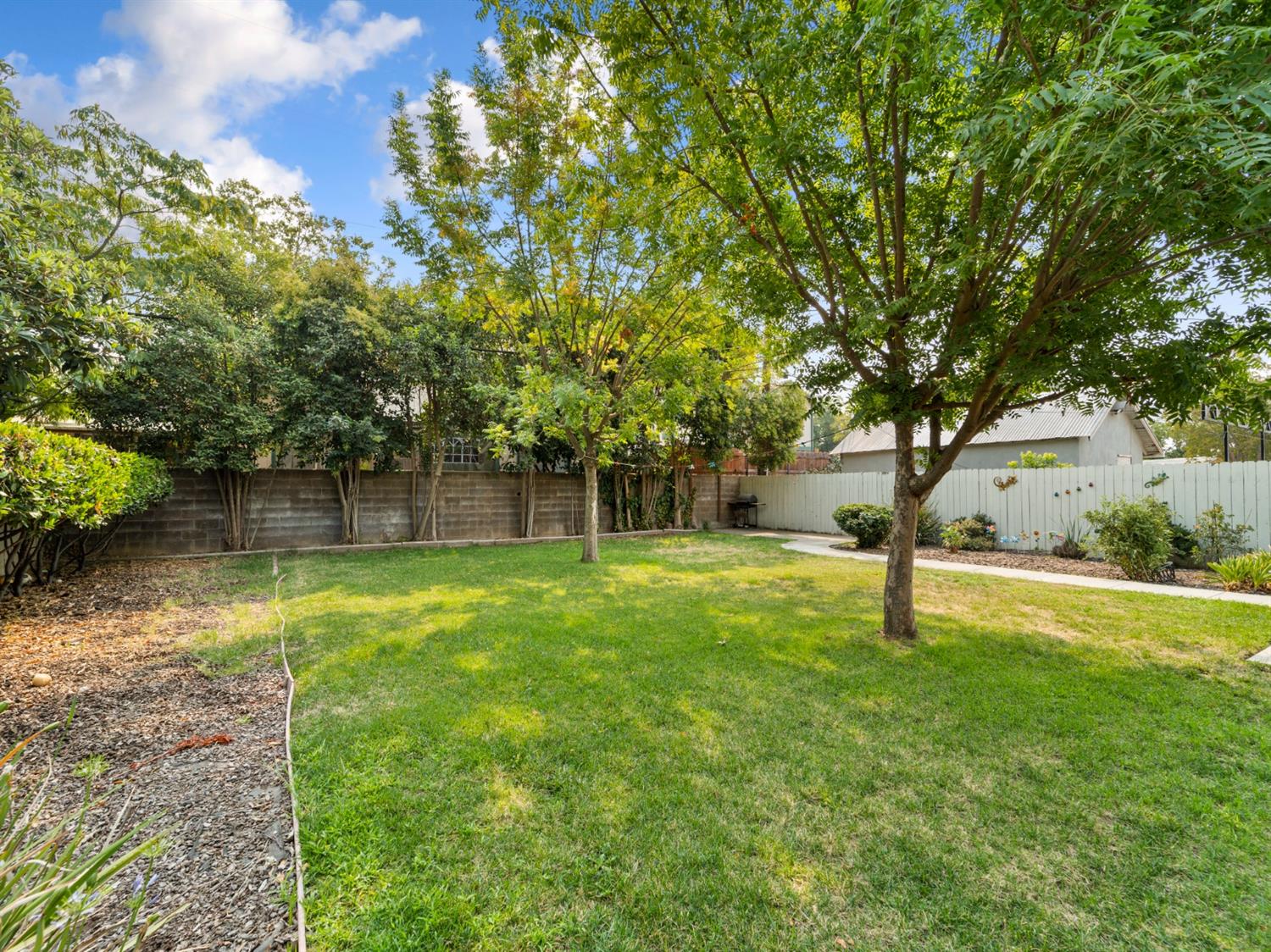Sold, 2 Bedrooms, 1 Bathrooms, Single Family Home, Sacramento Elder Creek/Fruitridge, 5643 Sampson Blvd, Sacramento, CA 95824-1418, Beth Christensen, Dunnigan Realtors, Top Agent