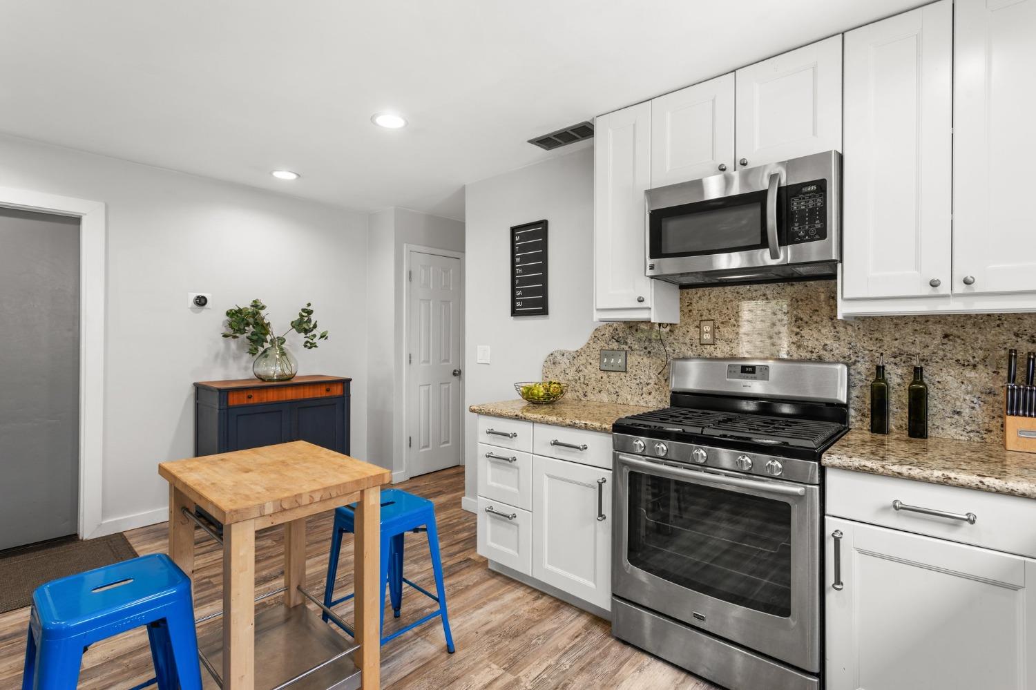 Sold, 4 Bedrooms, 2 Bathrooms, Single Family Home, Sacramento Elder Creek/Fruitridge, 4221 51st St, Sacramento, CA 95820, Beth Christensen, Dunnigan Realtors, Top Agent Sold, 4 Bedrooms, 2 Bathrooms, Single Family Home, Sacramento Elder Creek/Fruitridge, 4221 51st St, Sacramento, CA 95820, Beth Christensen, Dunnigan Realtors, Top Agent