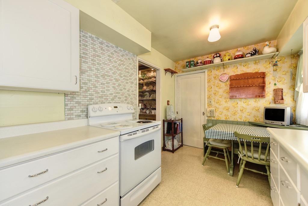 Sold, 3 Bedrooms, 1 Bathrooms, Single Family Home, Sacto Arden/Arcade Creek/Vicinity, 3240 Churchill Rd, Sacramento, CA 95864-3880, Beth Christensen, Dunnigan Realtors, Top Agent