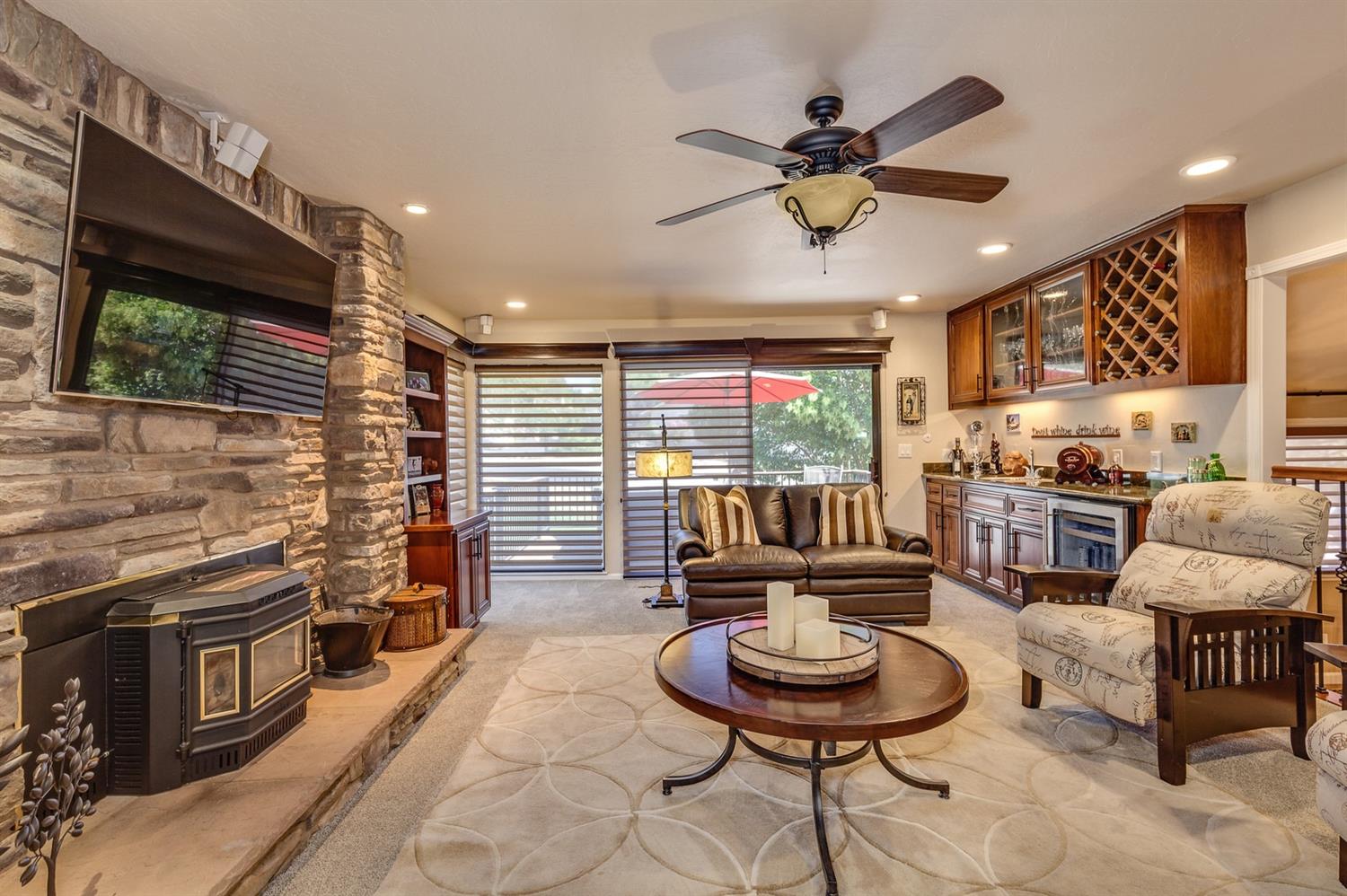 Sold, 3 Bedrooms, 3 Bathrooms, Single Family Home, Rancho Murieta, 7020 Pescado, Rancho Murieta, CA 95683, Beth Christensen, Dunnigan Realtors, Top Agent