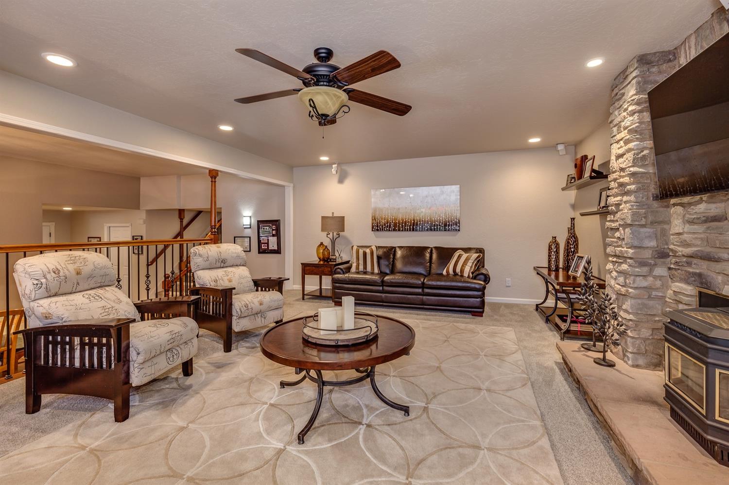 Sold, 3 Bedrooms, 3 Bathrooms, Single Family Home, Rancho Murieta, 7020 Pescado, Rancho Murieta, CA 95683, Beth Christensen, Dunnigan Realtors, Top Agent