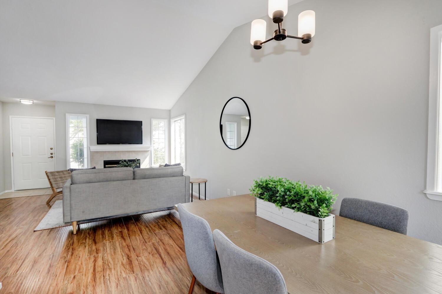 Sold, 3 Bedrooms, 2 Bathrooms, Single Family Home, Citrus Heights, 6116 Sandwood Ct, Citrus Heights, CA 95621-0962, Beth Christensen, Dunnigan Realtors, Top Agent