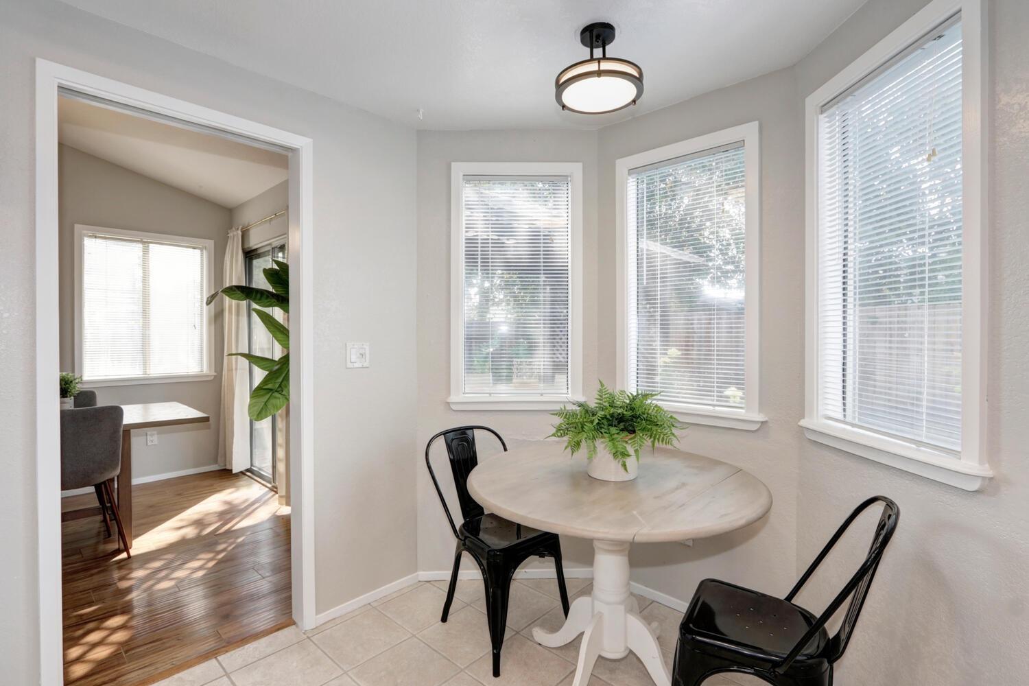 Sold, 3 Bedrooms, 2 Bathrooms, Single Family Home, Citrus Heights, 6116 Sandwood Ct, Citrus Heights, CA 95621-0962, Beth Christensen, Dunnigan Realtors, Top Agent