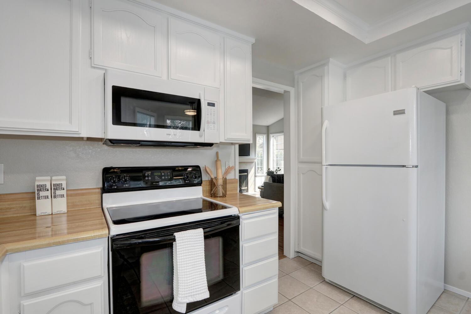 Sold, 3 Bedrooms, 2 Bathrooms, Single Family Home, Citrus Heights, 6116 Sandwood Ct, Citrus Heights, CA 95621-0962, Beth Christensen, Dunnigan Realtors, Top Agent